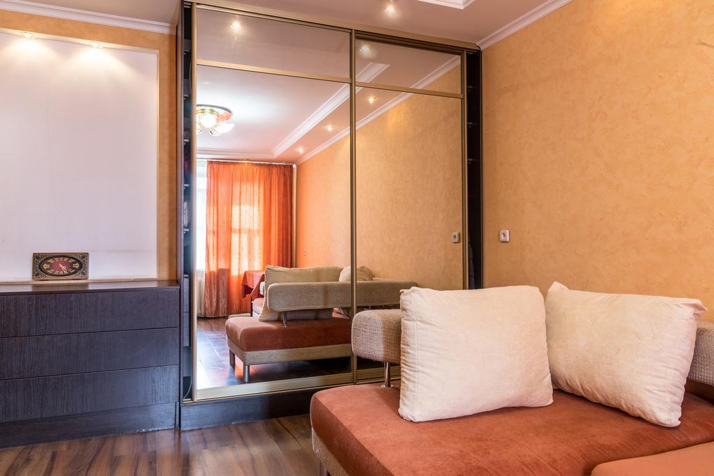 Apartment In The City Center 드네프로페트로프스크 외부 사진